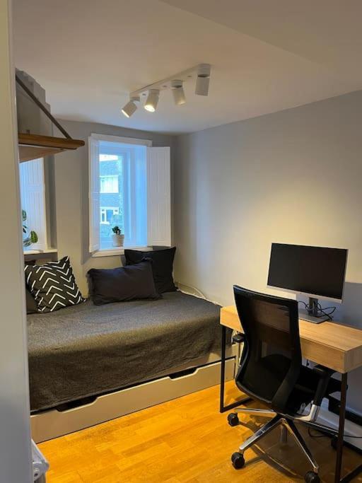 Gorgeous 2 Bedroom Flat In Charming Swiss Cottage 런던 외부 사진